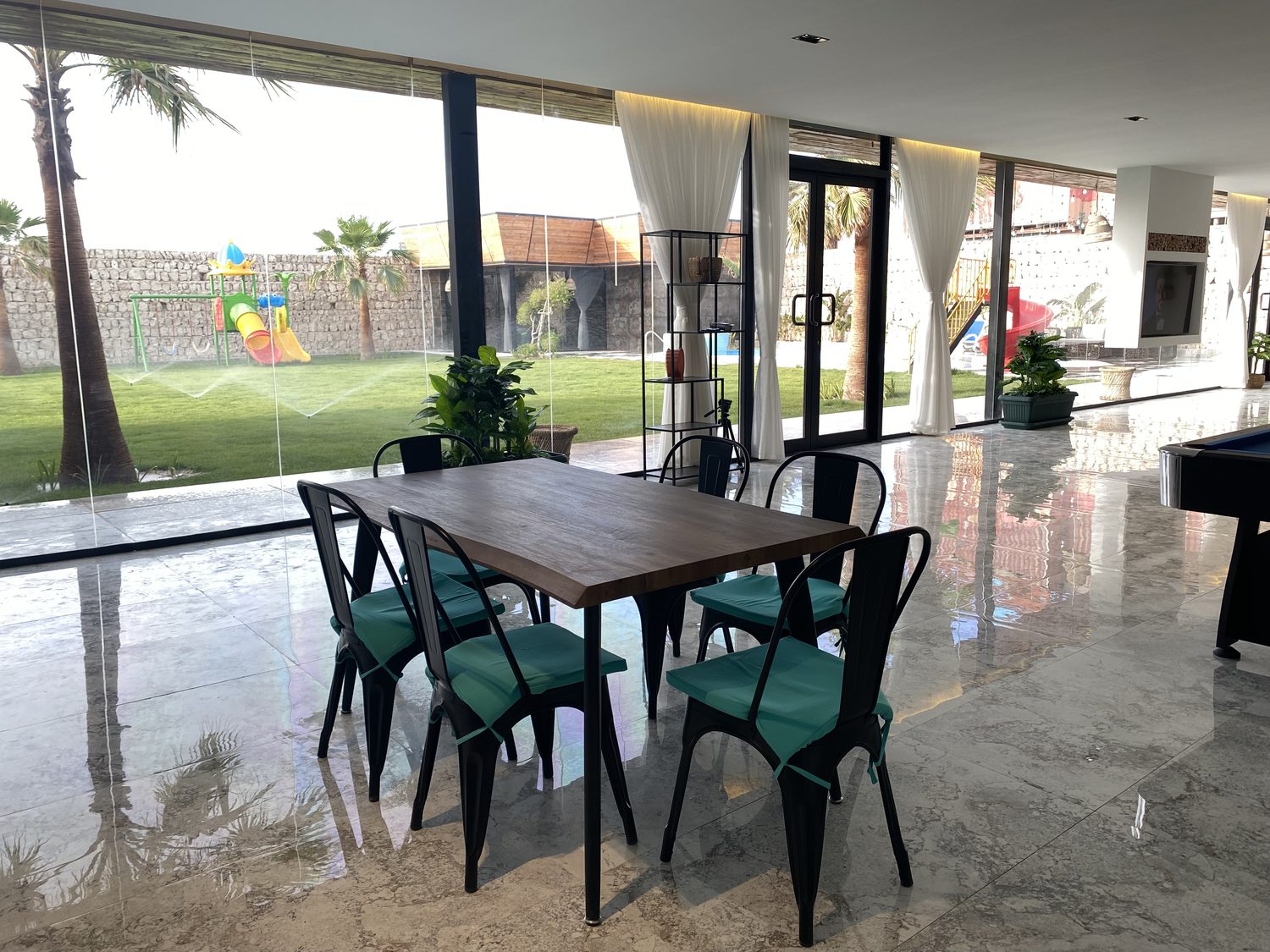 Rose Resorts
